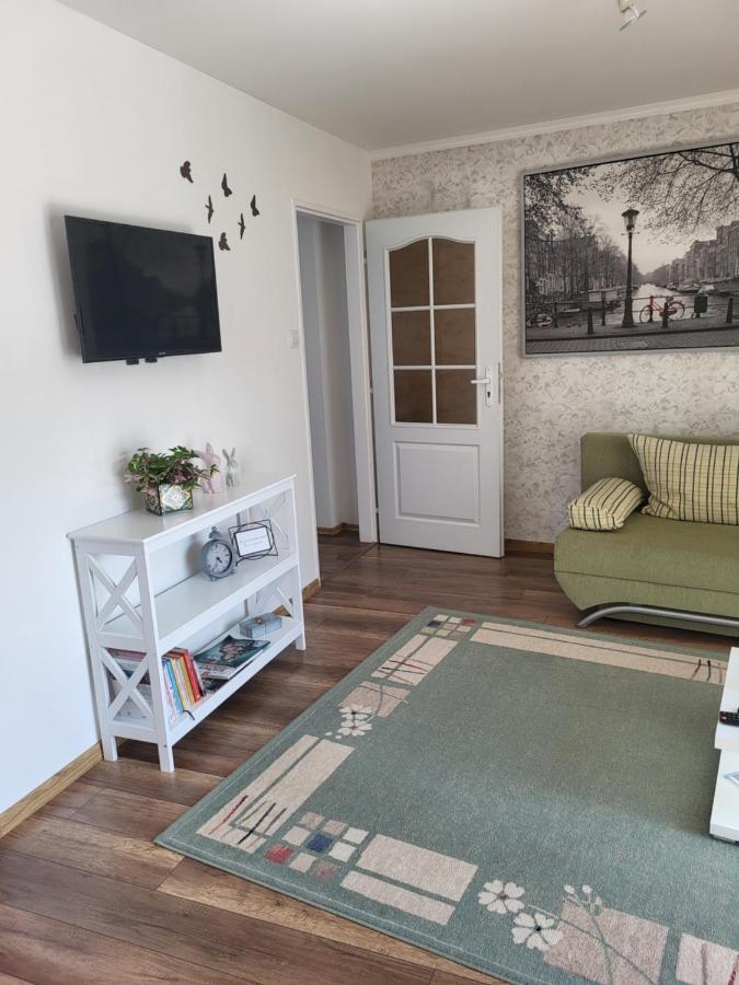 Apartman Pri Parku Sered' Екстер'єр фото
